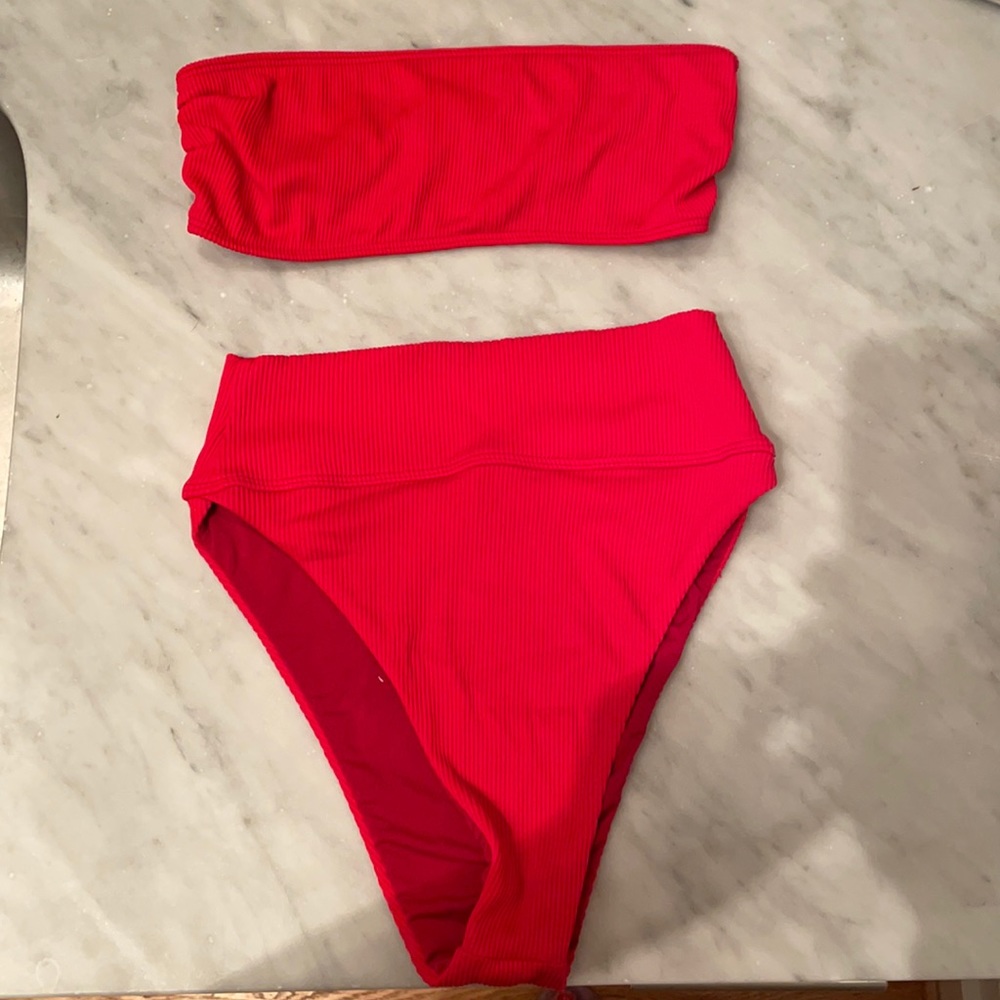 Ribbed red bandeau bikini with high waisted bottom